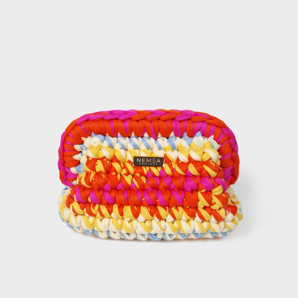 solar pulse clutch bag