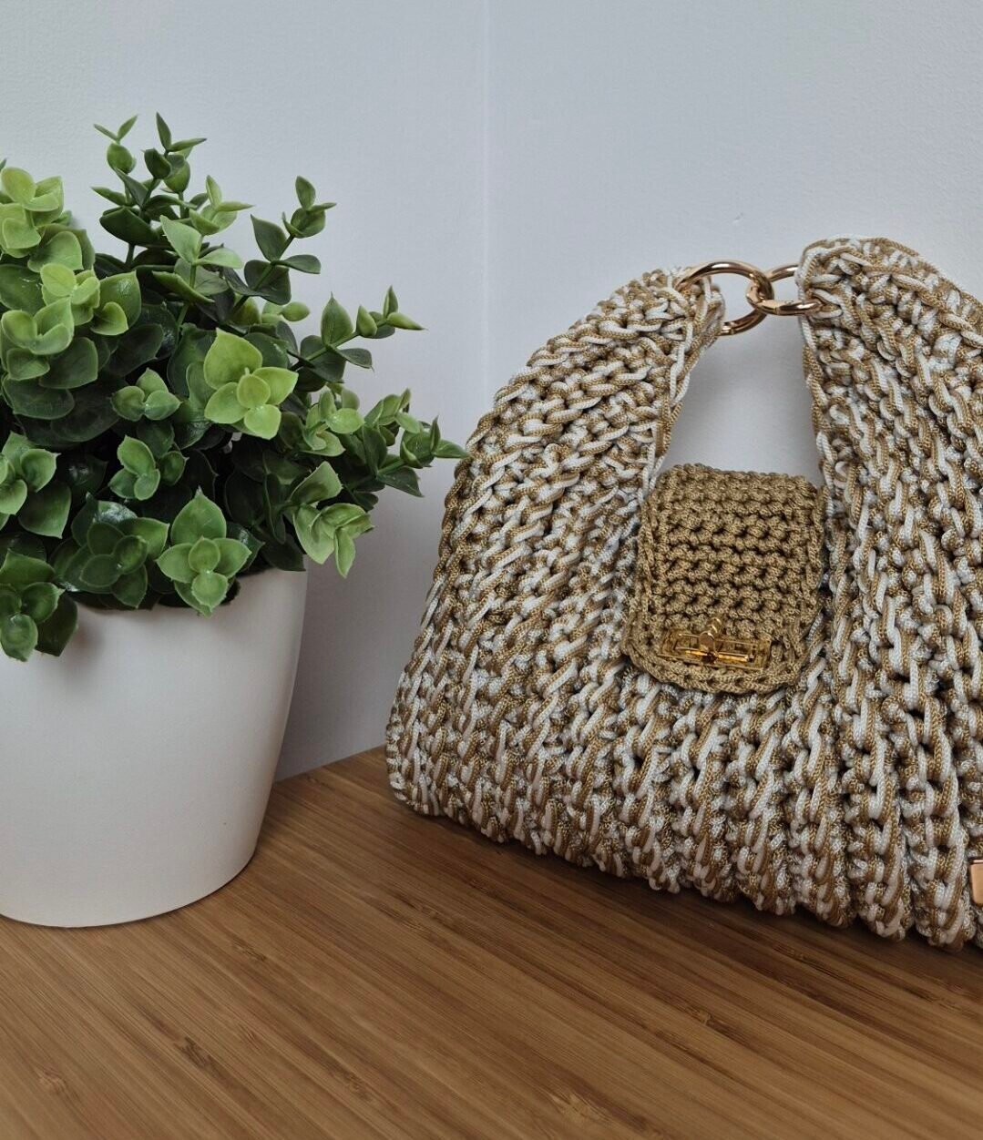 NEMEA CROCHET 13